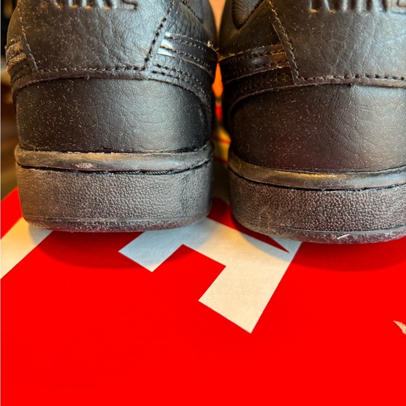 Nike COURT/VISION LOW Triple Black Women’s Sneakers in Size 9M BNIB - Picture 8 of 15